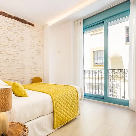 Espectacular Casa De 6 Dormitorios, 7 Banos Y 2 Terrazas إشبيلية