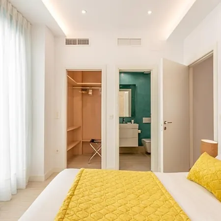 Espectacular Casa De 6 Dormitorios, 7 Banos Y 2 Terrazas إشبيلية