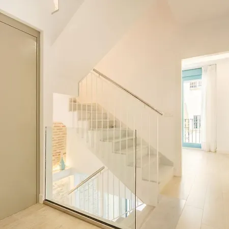 Espectacular Casa De 6 Dormitorios, 7 Banos Y 2 Terrazas * إشبيلية